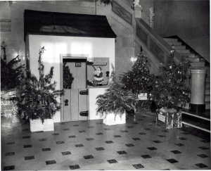 Living Christmas Tree Exhibit 1